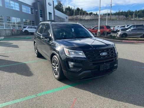 Used 2016 Ford Explorer Sport w/ Equipment Group 401A image 5