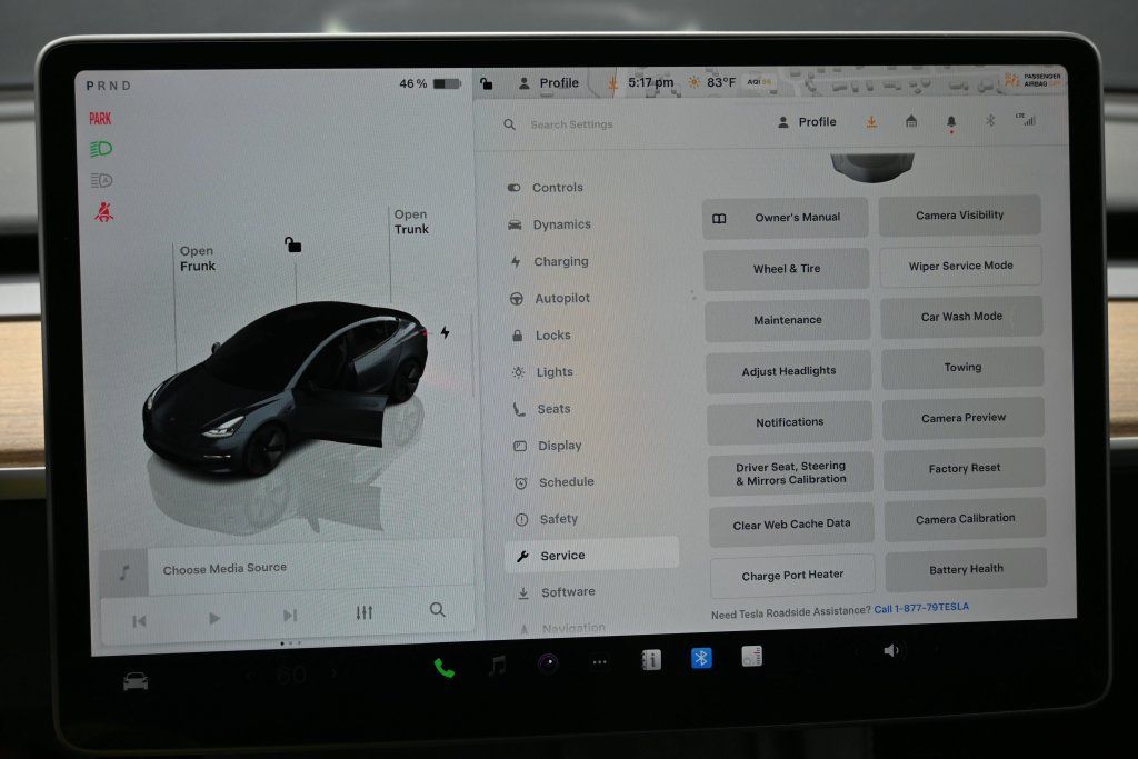 Used 2023 Tesla Model 3 Standard Range RWD image 27