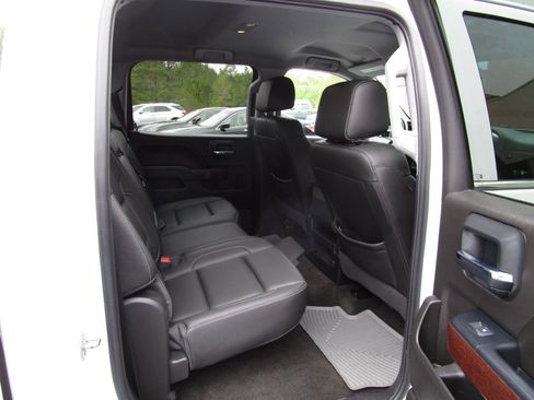 Used 2018 GMC Sierra 1500 SLT image 28