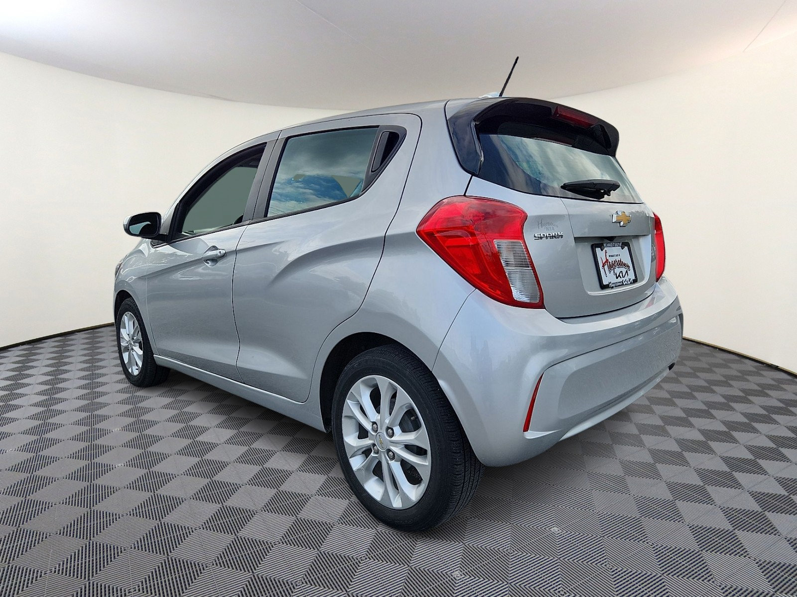 Used 2022 Chevrolet Spark LT FWD image 4