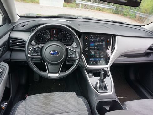 Used 2024 Subaru Outback Premium AWD/4WD image 6