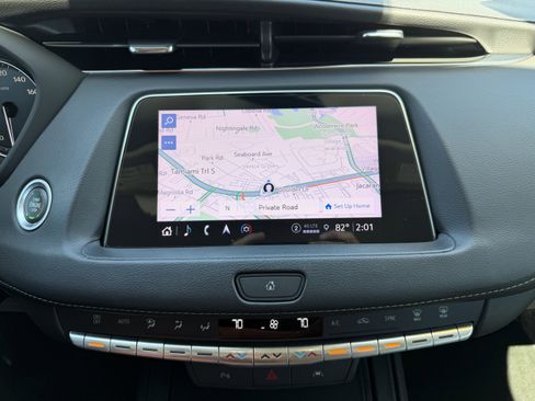 Used 2023 Cadillac XT4 Premium Luxury image 21