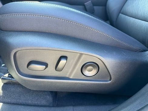 Used 2026 Chevrolet Equinox LT w/ Convenience Package II AWD/4WD image 16