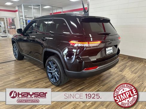 New 2026 Jeep Grand Cherokee Limited AWD/4WD image 3