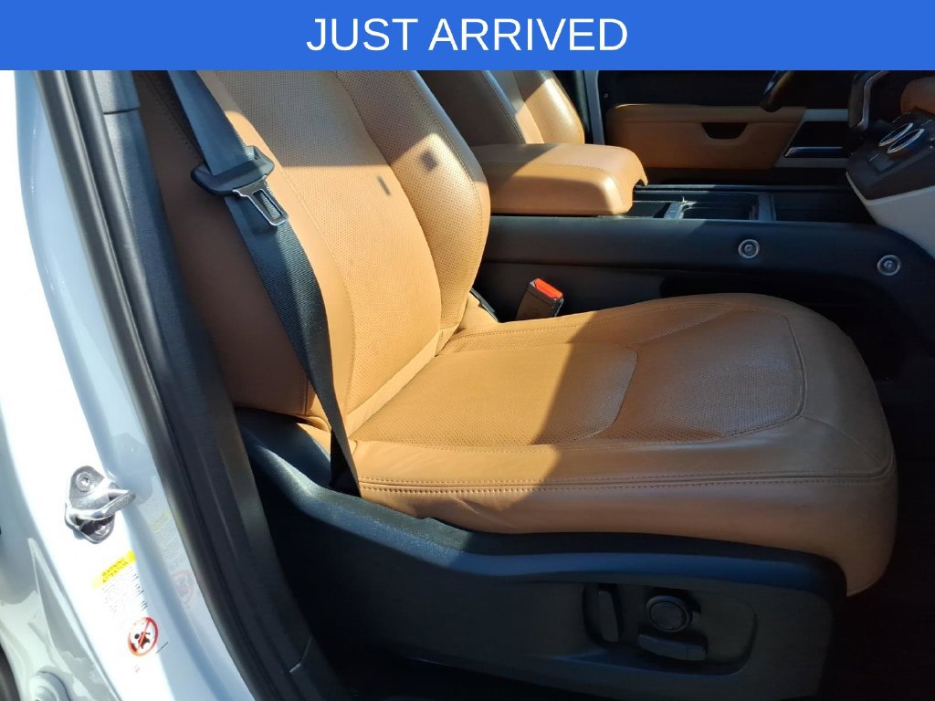 Used 2023 Land Rover Defender 110 SE AWD/4WD image 6