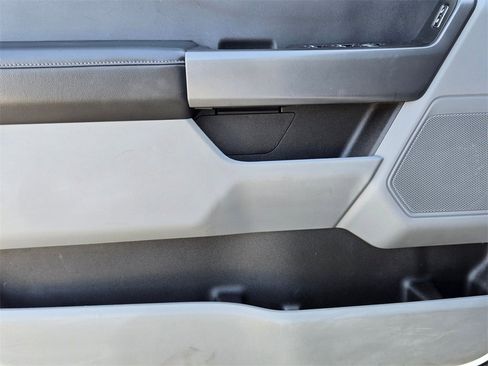 Used 2024 Ford F250 XLT w/ FX4 Off-Road Package image 11