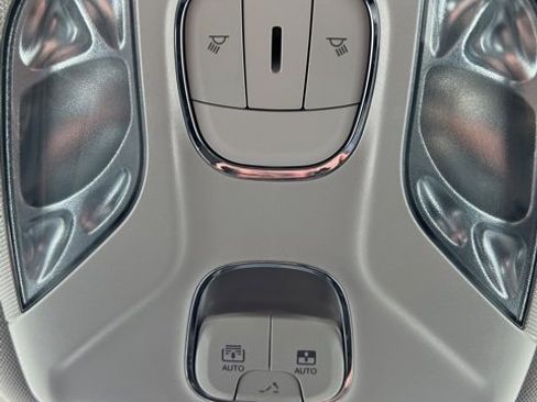 Certified 2021 Jeep Compass Latitude w/ Sun and Sound Group image 28