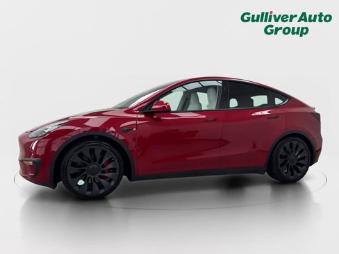 Used 2023 Tesla Model Y Long Range AWD/4WD image 2