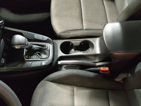 Used 2021 Kia Soul LX image 26