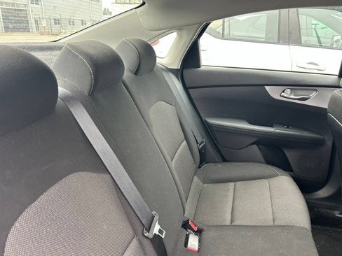 Used 2023 Kia Forte LXS FWD image 12