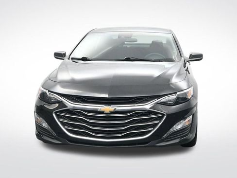 Used 2024 Chevrolet Malibu LT image 2