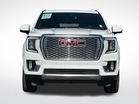 Used 2023 GMC Yukon XL Denali AWD/4WD image 8