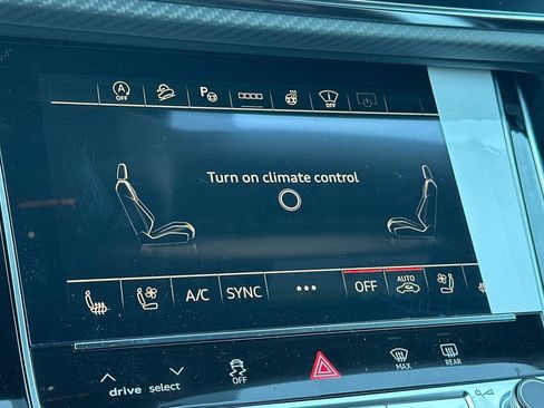 New 2026 Audi RS Q8 performance image 20