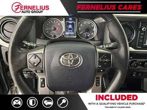 Used 2018 Toyota Tacoma SR5 AWD/4WD image 40