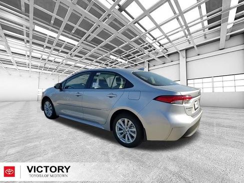 Used 2026 Toyota Corolla LE image 6