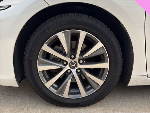 Used 2019 Lexus ES 350 w/ Premium Package image 22