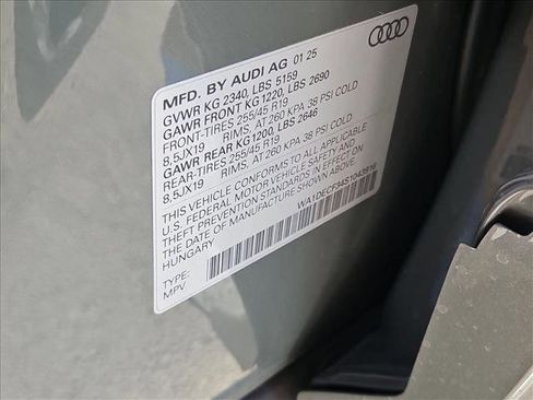 Certified 2025 Audi Q3 2.0T Premium w/ Convenience Package image 24