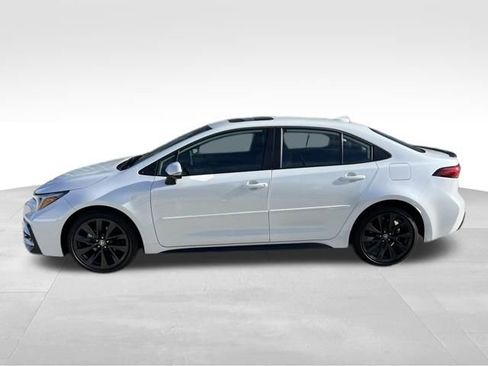 Used 2026 Toyota Corolla XSE FWD image 7
