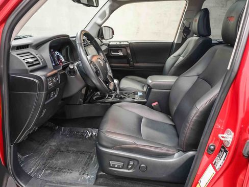 Used 2023 Toyota 4Runner TRD Off-Road Premium w/ Moonroof Package AWD/4WD image 25