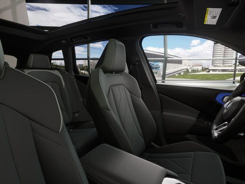 New 2026 BMW X3 xDrive30 w/ Premium Package image 9