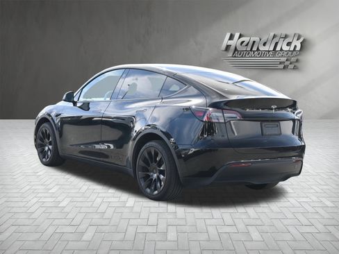 Used 2023 Tesla Model Y Long Range image 8