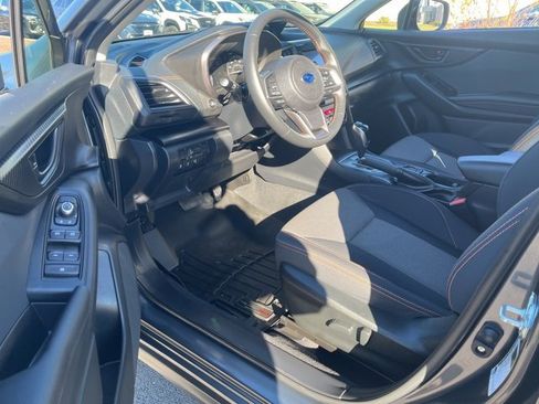 Used 2023 Subaru Crosstrek 2.0i Premium image 18