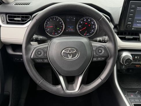 Used 2021 Toyota RAV4 XLE Premium FWD image 13