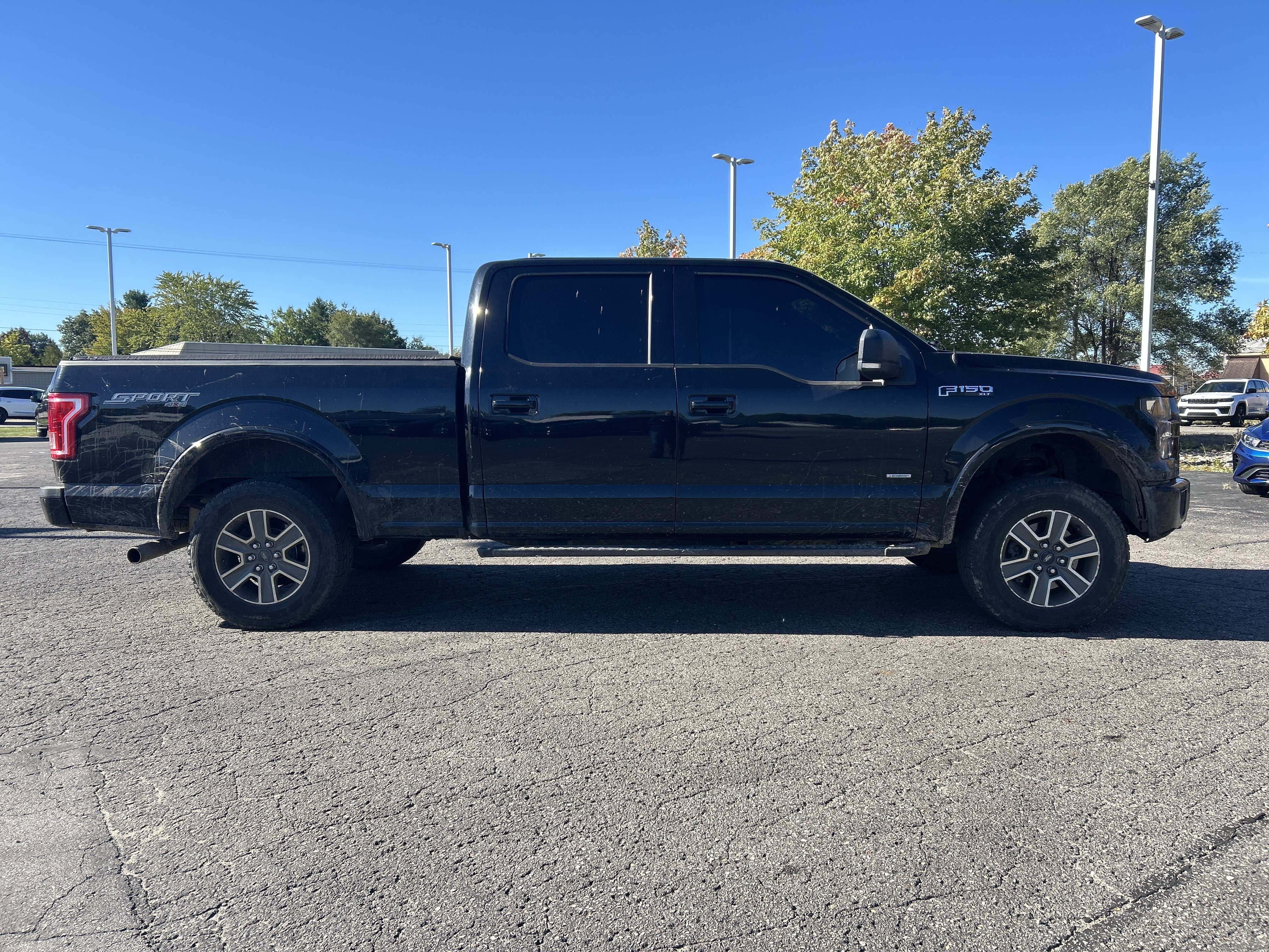 Used 2016 Ford F150 XLT w/ Equipment Group 302A Luxury AWD/4WD image 3