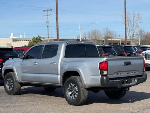 Used 2018 Toyota Tacoma SR5 image 37