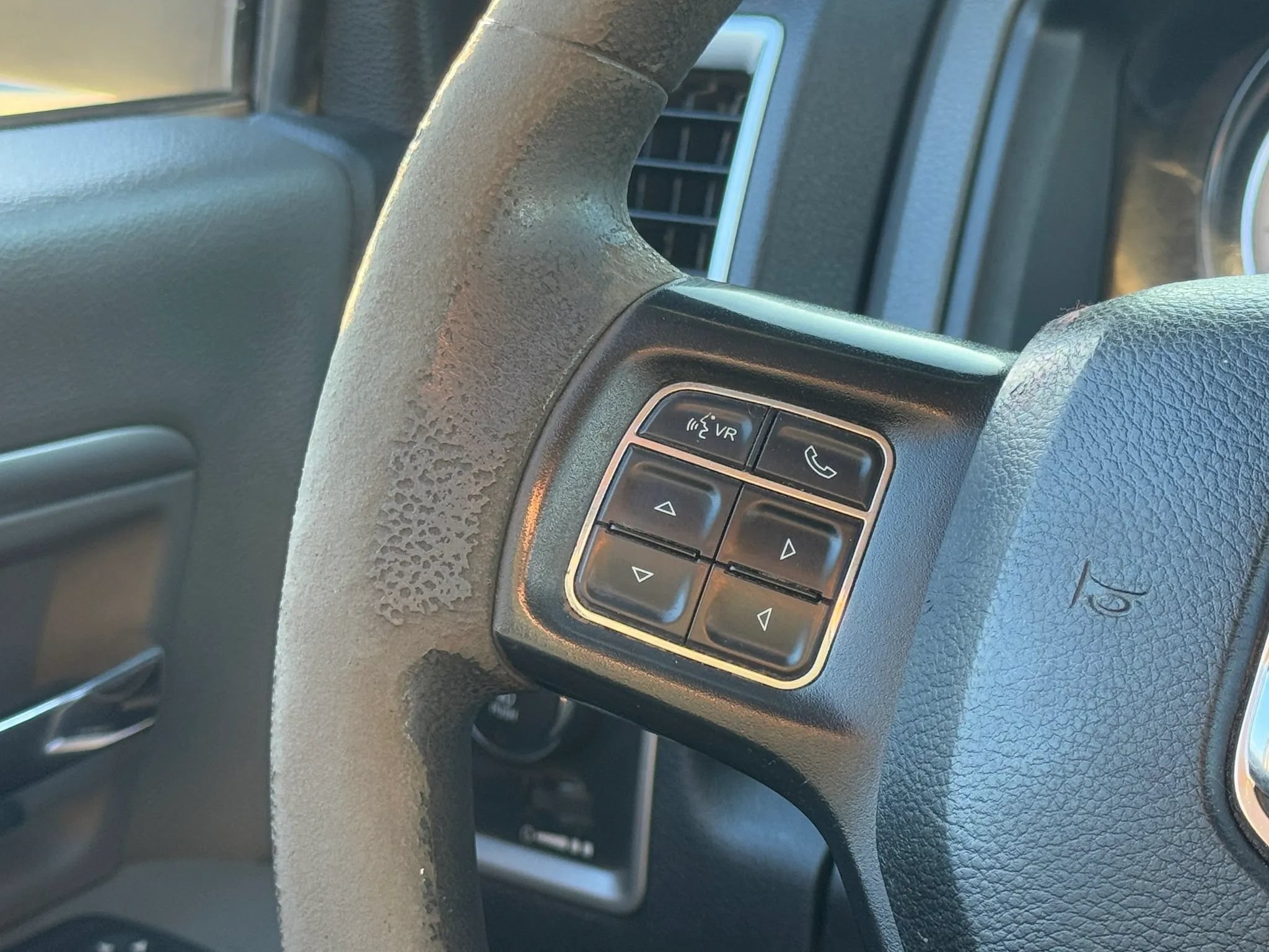 Used 2018 RAM 3500 SLT w/ Quick Order Package 2EG SLT AWD/4WD image 25