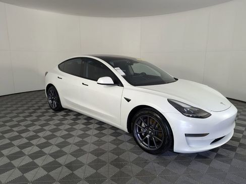 Used 2021 Tesla Model 3 Long Range image 2