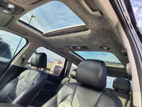 Used 2022 Kia Telluride SX w/ SX Prestige Package image 17