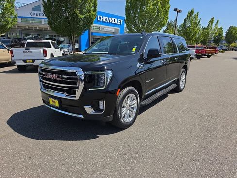 Certified 2024 GMC Yukon XL SLT w/ SLT Luxury Package AWD/4WD image 2