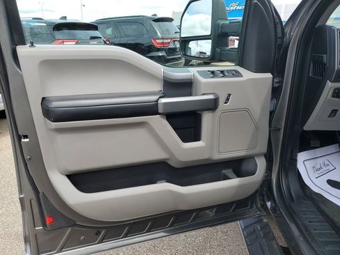 Used 2016 Ford F150 XLT w/ Equipment Group 302A Luxury AWD/4WD image 24