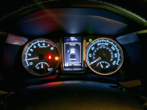 Used 2021 Toyota Tacoma SR5 image 24