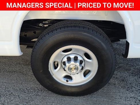New 2025 Chevrolet Express 2500 Work Van w/ Driver Convenience Package image 15