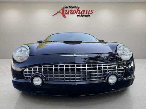 Used 2004 Ford Thunderbird RWD image 2