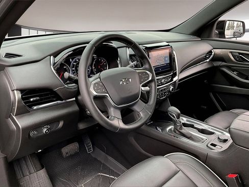 Used 2023 Chevrolet Traverse Premier w/ Redline Edition image 15