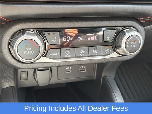 Used 2025 Nissan Versa SR FWD image 17