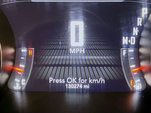 Used 2016 Dodge Challenger SXT image 14