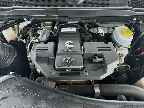 Used 2021 RAM 2500 Limited image 32