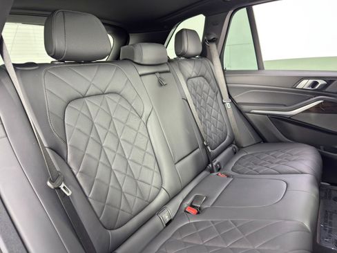 Used 2024 BMW X5 sDrive40i w/ Premium Package image 47