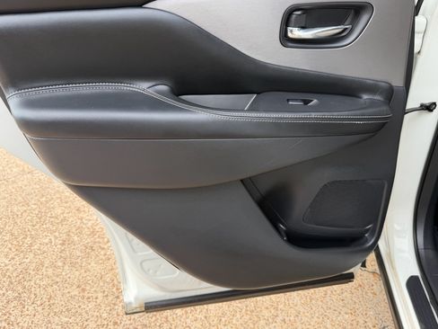 Used 2019 Nissan Murano SV w/ Cargo Package FWD image 24
