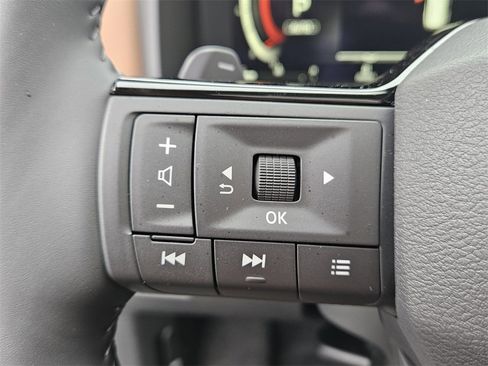 New 2026 Nissan Rogue Platinum image 24