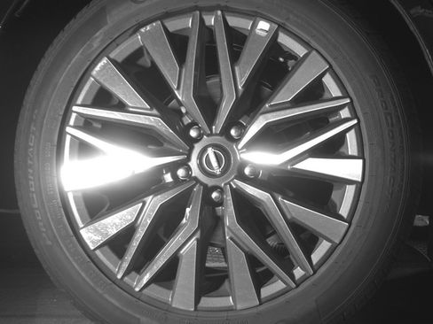 Used 2025 Nissan Altima 2.5 SV FWD image 15