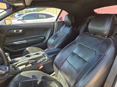 Used 2019 Ford Mustang GT Premium RWD image 24