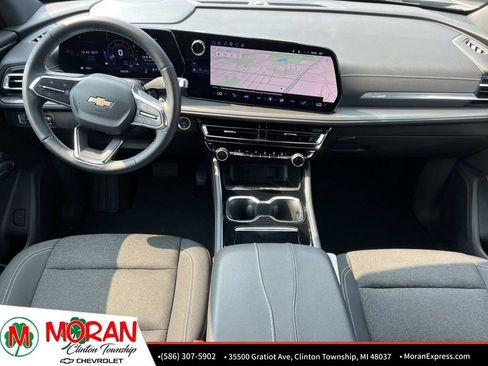 Certified 2024 Chevrolet Traverse LT FWD image 15