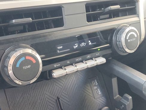 Used 2025 Toyota Tacoma SR5 image 27