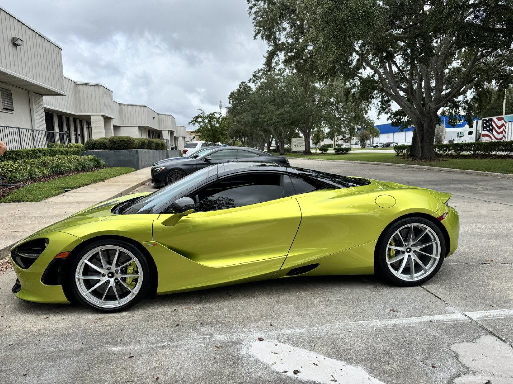 Used 2022 McLaren 720S Performance RWD image 5