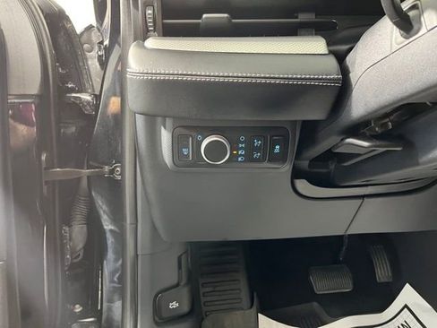 Used 2022 Ford Mustang Mach-E Select image 18